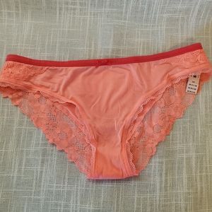 Victoria’s Secret Cheekini